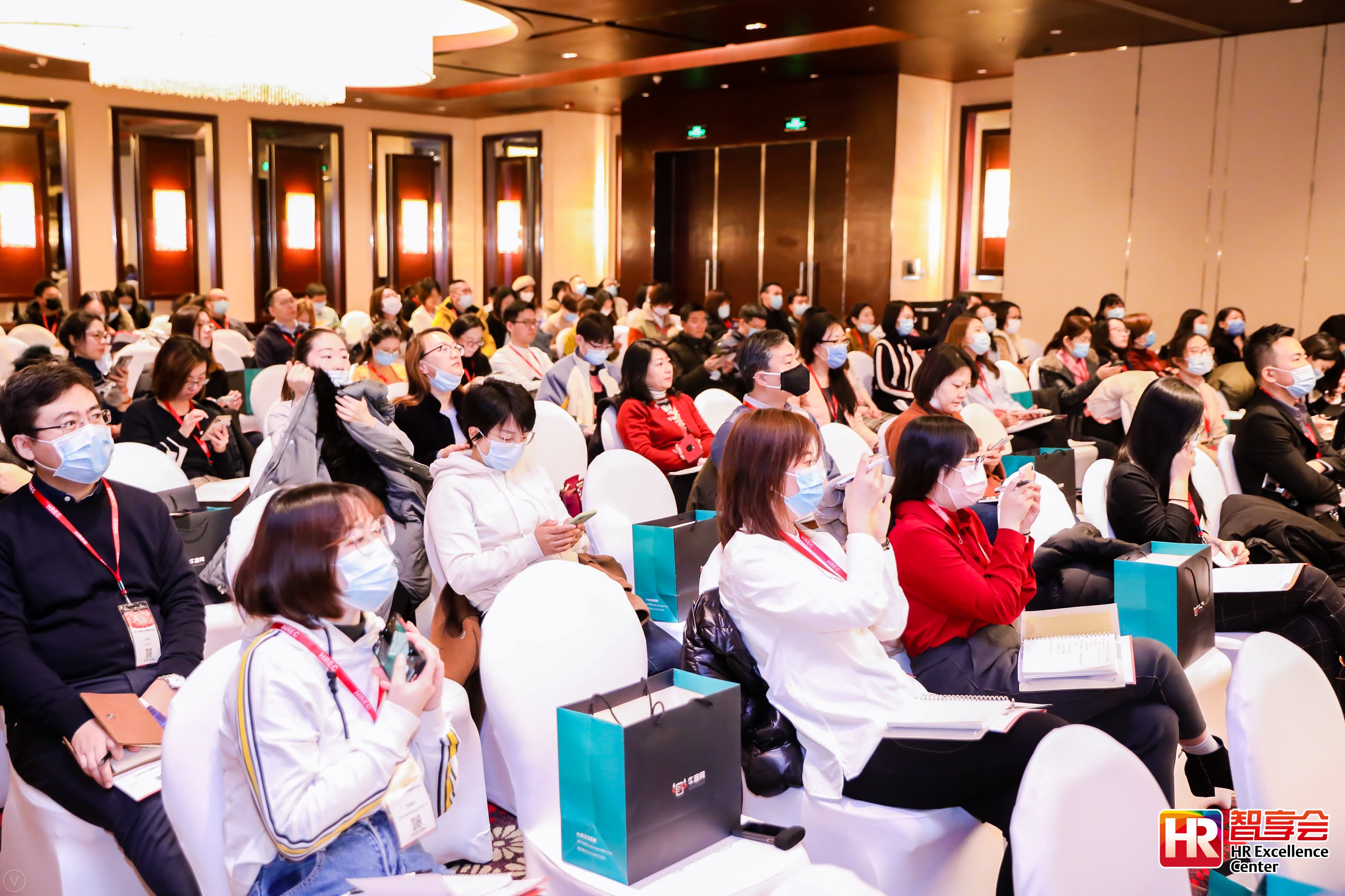 2024新奥门原料免费资料