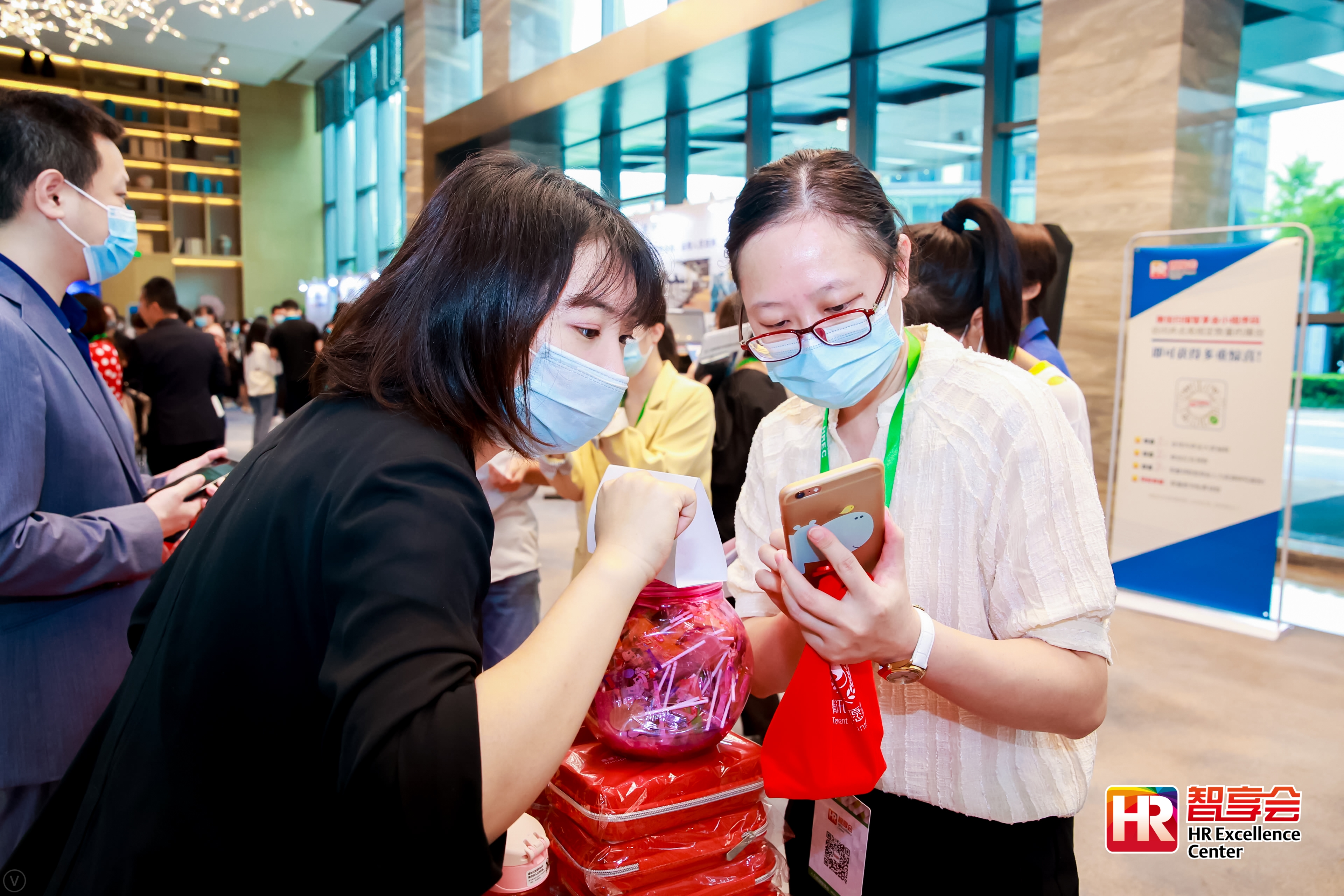 2024新奥门原料免费资料