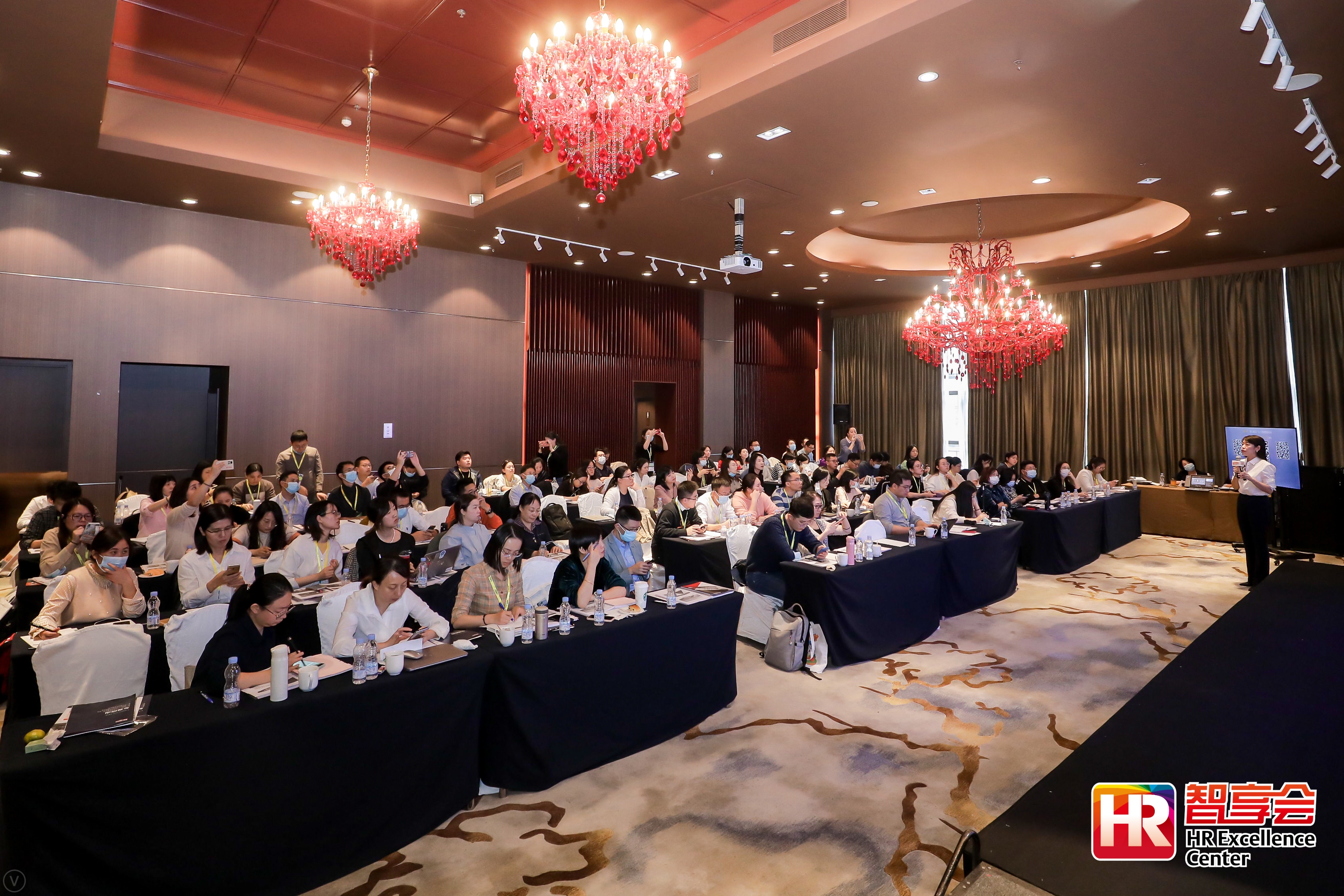 2024新奥门原料免费资料