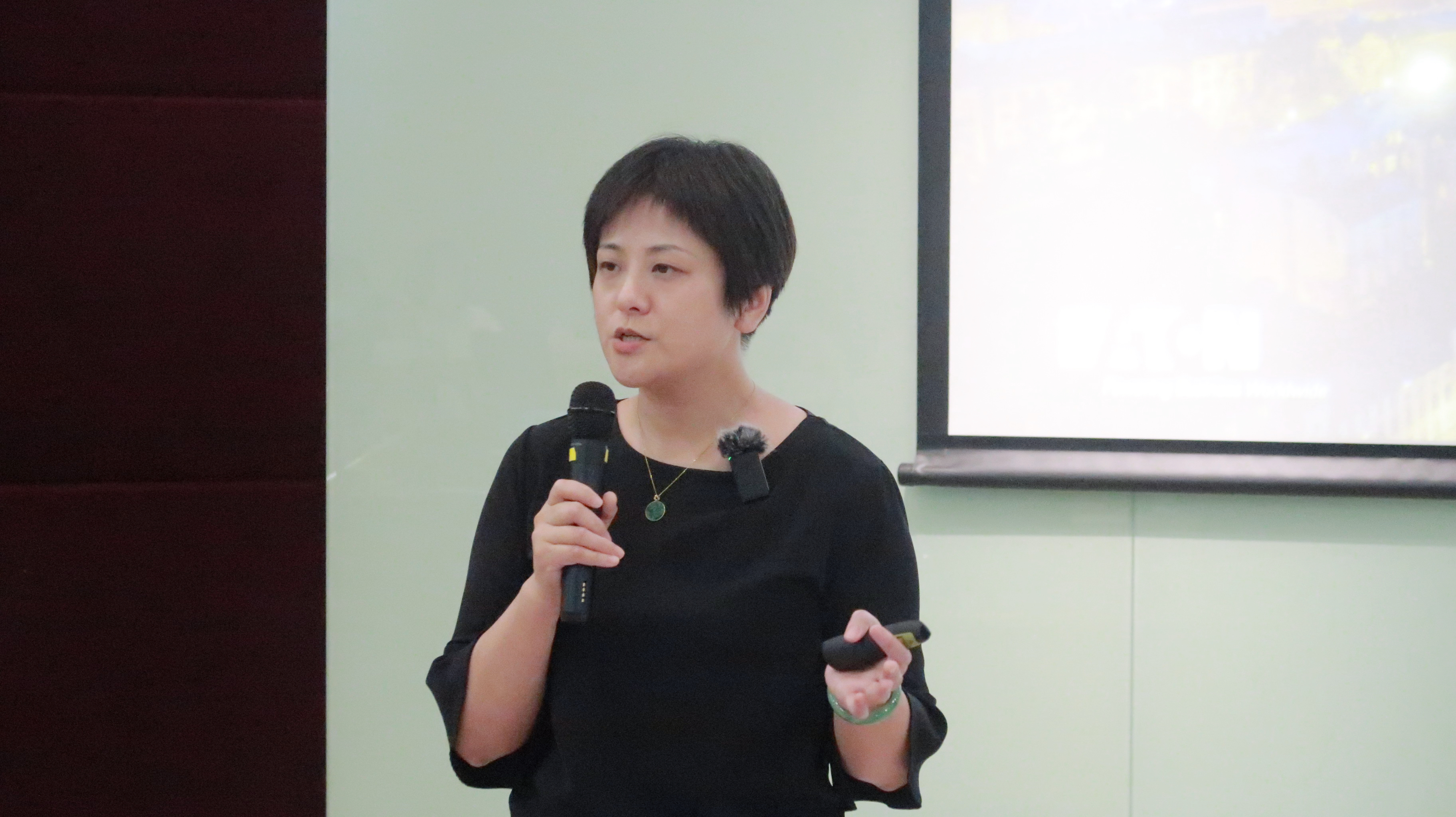 2024新奥门原料免费资料